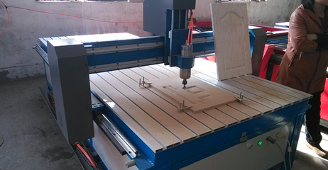 如何選擇木工雕刻機