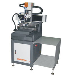 小型數(shù)控雕刻機(jī) 精工細(xì)作的桌面制造革命